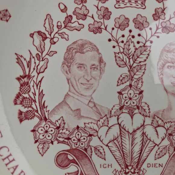 ​Mason's Ironstone 1981 Prince Charles & Lady Diana Royal Wedding Commemorative - Picture 5 of 9